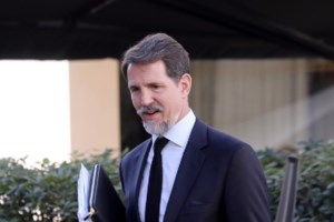 Παύλος, Μαρί Σαντάλ και Μαρία Ολυμπία σε θερινό σινεμά στις Σπέτσες: Είδαν τη Barbie