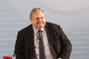 Η "συμβουλή" που θα έδινε ο Βενιζέλος στον Σαμαρά: Θα του έλεγα με πολλή αγάπη να απομακρυνθεί από την ενεργό πολιτική [βίντεο]