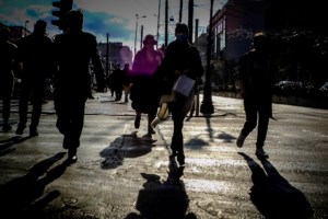 Συγκέντρωση διαμαρτυρίας στο υπουργείο Εργασίας από συνταξιούχους - Τι διεκδικούν - εικόνα 2