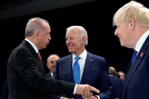 Σύνοδος Κορυφής ΝΑΤΟ: Υποστήριξη στην Ουκρανία για όσο χρειαστεί -  Αποτρόπαια αγριότητα της Ρωσίας - εικόνα 2