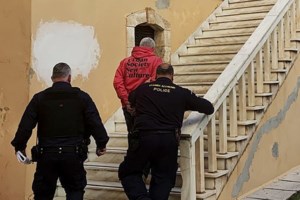 Σοκάρουν οι αποκαλύψεις για το τροχαίο στα Χανιά: Αυτόπτες μάρτυρες εμπόδισαν τον 45χρονο να φύγει- "Καταστράφηκα" φώναζε