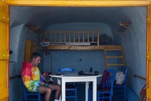 Η Σάρον Στόουν ποζάρει με μαγιό στα 63 της και βάζει "φωτιά" στο Instagram  [Εικόνα] - εικόνα 2