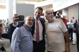 Αχτσιόγλου: Δεν είμαστε με όλους, είμαστε με τους πολλούς - Να συζητήσουμε τι κάναμε λάθος - εικόνα 2