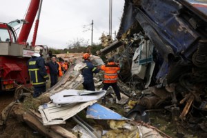 Λέκκας για Τέμπη: Αν η σύγκρουση είχε γίνει μέσα στη σήραγγα, θα ήταν δύσκολο να βγουν κάποιοι ζωντανοί - εικόνα 2
