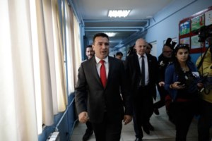Βόρεια Μακεδονία: Ο Ζάεφ πήρε πίσω την παραίτηση του - Την Πέμπτη η πρόταση μομφής στη Βουλή - εικόνα 2