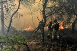 Φωτιά στη Νάουσα - Ένας νεκρός σε ακατοίκητο οίκημα