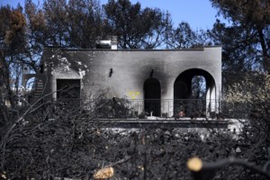Δίκη για το Μάτι: Ευθύνες στο Λιμενικό ρίχνει ο Παντελεάκος - "Τους λέγαμε SOS και μας έλεγαν θα σας καλέσουμε σε λίγο"