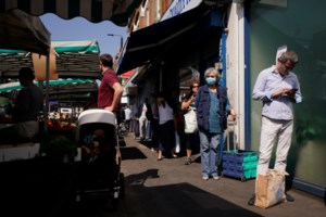 Ξεπέρασαν τους 20.000 οι νεκροί στη Βρετανία - "Μια πολύ θλιβερή ημέρα για το έθνος", λέει το ΝΗS