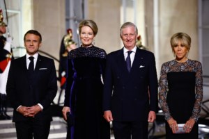 Το φλοράλ μαντό της βασίλισσας: Η Ματθίλδη του Βελγίου επισκίασε τη Μπριζίτ Μακρόν λίγο πριν φύγει από τη Γαλλία - εικόνα 8