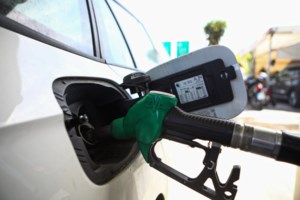 Εκτός κάθε ελέγχου οι τιμές στη βενζίνη - Σκέψεις για επέκταση του fuel pass - εικόνα 2