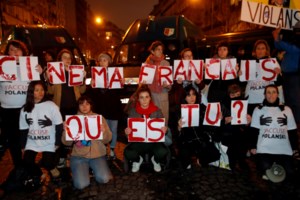 Η εξωτική 22χρονη σύζυγος του Βενσάν Κασέλ έλαμψε στα βραβεία Σεζάρ