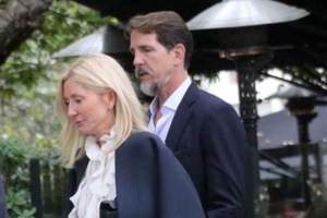 Αγωνία για Παύλο Ντε Γκρες-Μαρί Σαντάλ: Ο γιος τους, Οδυσσέας, είχε σοβαρό ατύχημα -Τραυματίστηκε στο κεφάλι