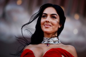 Τζούλια Ρόμπερς: Η "βασίλισσα" του ανδρόγυνου look σε μια άψογη total Gucci εμφάνιση - εικόνα 10