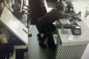 "Strassenbande": Η συμμορία ανηλίκων με τα "μαύρα" - Λήστευε με μαχαίρια και ρόπαλα σε Καισαριανή, Βύρωνα, Ζωγράφου