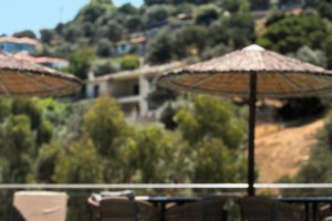 Δανάη Μπάρκα: Το βίντεο με τις βουτιές της κάτω από τη θάλασσα