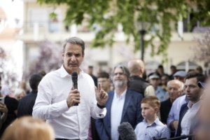 Μητσοτάκης από Καστοριά: "Ποτέ ξανά με ΝΔ και εμένα πρωθυπουργό η Ελλάδα δεν θα ξαναζήσει τις δημοσιονομικές δυσκολίες" - εικόνα 2