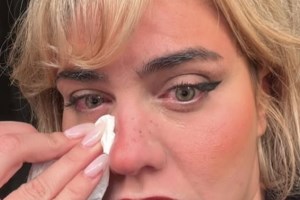 Αρραβωνιάστηκε η Dua Lipa: Η ρομαντική χριστουγεννιάτικη πρόταση του αγαπημένου της και το διαμαντένιο δαχτυλίδι - εικόνα 2