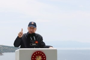 Ρίχνει τους τόνους ο Ακάρ: "Χαιρετισμούς στην Ελλάδα, σεβόμαστε τα δικαιώματά της", είπε στον Κωστίδη - εικόνα 2