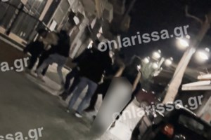 Λάρισα: 45χρονος έκανε παρατήρηση σε ομάδα νεαρών και κατέληξε στο νοσοκομείο