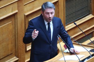 Ο Νίκος Ανδρουλάκης στην παράσταση  "Μήδεια" του Teatro Patologico