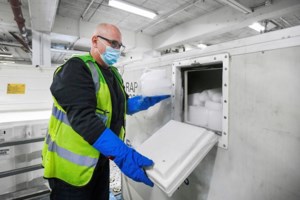 Εμβόλιο κορονοϊού: Σε νέα διεθνή δοκιμή προσανατολίζεται η Astrazeneca - "Θα είναι ταχύτερη", υποστηρίζει ο CEO της εταιρείας