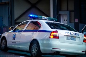 Πετρούπολη: Συνέλαβαν 37χρονη φυγόποινη - Είχε καταδικαστεί για παράνομη διακίνηση αλλοδαπών