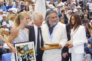 ''Ad astra Vangelis'': Το "αντίο" της NASA στον σπουδαίο μουσικοσυνθέτη, Βαγγέλη Παπαθανασίου [βίντεο] - εικόνα 2