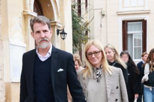 Τελευταίο "αντίο" στην πριγκίπισσα Ειρήνη: Τα χειροκροτήματα στην Σοφία και η συγκίνηση της βασιλικής οικογένειας [εικόνες] - εικόνα 9