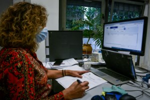 Σφίγγει ο κλοιός για εισοδήματα από Airbnb - Ερχονται διασταυρώσεις για τους ιδιοκτήτες