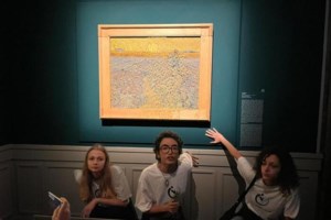 Τέλος στο αγώνα τους βάζουν οι ακτιβιστές της Just Stop Oil: Πετούσαν σούπες και μπογιές σε αριστουργήματα της τέχνης - εικόνα 2