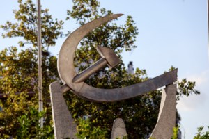 Open: Συμφωνία Ιβάν Σαββίδη με Δημήτρη Μάρη για την πώληση του καναλιού - Στα 35-40 εκατ. ευρώ το deal - εικόνα 3