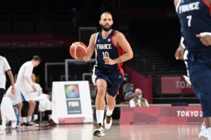 Σοκ στο παγκόσμιο μπάσκετ- Πέθανε ο θρύλος του NBA Ντικέμπε Μουτόμπο- Ένας από τους κορυφαίους ψηλούς όλων των εποχών