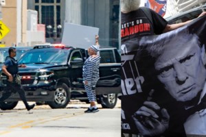 Αποκάλυψη CNN: Ηχητικό ντοκουμέντο με τον Τραμπ να κομπάζει για απόρρητο έγγραφο του Πενταγώνου με σχέδια επίθεσης στο Ιράν - εικόνα 2