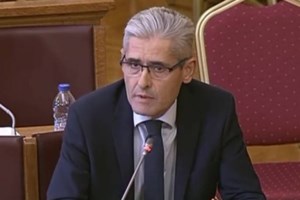 Δολοφονία στα Γλυκά Νερά: Η στιγμή που ο 32χρονος σύζυγος επιστρέφει στο σπίτι του μετά το αποτρόπαιο έγκλημα [Βίντεο] - εικόνα 2