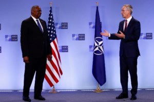 Στην Σύνοδο του ΝΑΤΟ ο Νίκος Παναγιωτόπουλος - Συνάντηση με Στόλτενμπεργκ - εικόνα 2