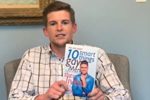 Στέφανος Κασσελάκης: "Ορίστε, δείτε τη βέρα μου, αλλά μην ασχολείστε" [βίντεο]