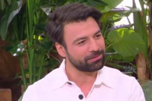 Γιώργος Λιάνης: "Ήμουν ένα από τα θύματα της ομορφιάς της Ελένης Μενεγάκη" - Η αντίδραση της παρουσιάστριας - εικόνα 2