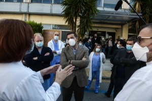 Το Γαλλικό Πρακτορείο Ειδήσεων αναλαμβάνει τον έλεγχο των fake news στην Ελλάδα για λογαριασμό του Facebοok