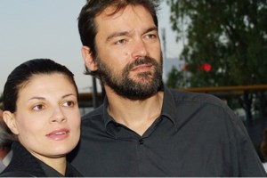 Τάνια Τρύπη: Καθηγητής χαστούκισε την κόρη της, Τζένη Καζάκου - "Τον πήγαμε στο αυτόφωρο" [βίντεο] - εικόνα 2