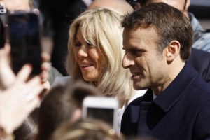 Εκλογές στη Γαλλία: Ο Μελανσόν λέει όχι στη Λε Πεν αλλά "μισό ναι" στον Μακρόν- Ψηφίστε Μακρόν, λευκό ή αποχή