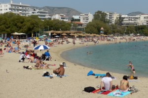 Προληπτικά μέτρα για τον καύσωνα - Τι πρέπει να προσέχουν οι ευπαθείς ομάδες - εικόνα 2