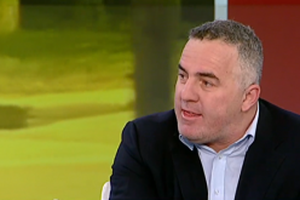 Αίσθηση από τοποθέτηση Μπαλάσκα: "Στη Λαμία 100 αστυνομικοί φυλάνε το σκήνωμα του Κουφοντίνα"