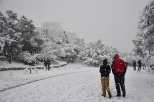 Κακοκαιρία "Φίλιππος": Απαγορεύεται η κυκλοφορία φορτηγών στην Εθνική Θεσσαλονίκης-Αθηνών