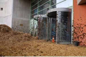 Βγάζουν τα τρακτέρ στους δρόμους οι αγρότες - Δύο μπλόκα σε Καρδίτσα και Λάρισα την Πέμπτη - εικόνα 2