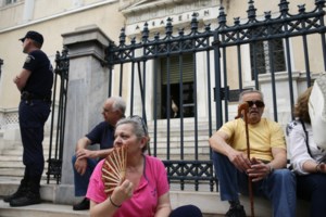 Σε εξέλιξη η τηλεδιάσκεψη Μητσοτάκη με την "Επιτροπή Πισσαρίδη" - Οι 15 άξονες του σχεδίου ανάπτυξης της οικονομίας