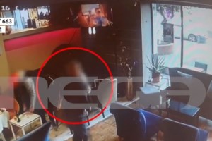 Θεσσαλονίκη: "Φοβήθηκα πως θα πεθάνω"- Ο μάγειρας βλέπει τη σκηνή της επίθεσης με μαχαίρι για το... κοντοσούβλι