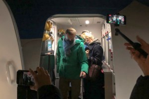 Ο Βλαντιμίρ Πούτιν βουτά στα παγωμένα νερά, με τη θερμοκρασία στους -20 βαθμούς Κελσίου [Βίντεο] - εικόνα 2