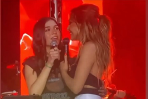 Μελίνα Νικολαΐδη - Βασίλης Μπισμπίκης στη συναυλία της Βανδή: Το κίτρινο μίνι της Μελίνας και οι φόρμες του Μπισμπίκη