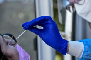 Μετάλλαξη Ομικρον: Ποια είναι τα εμβόλια νέας γενιάς που έρχονται και γιατί διαφέρουν από τα προηγούμενα