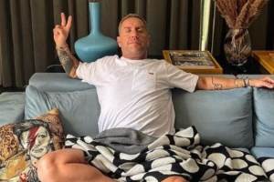 Ο Μαζωνάκης απάντησε στα fake news για τη ληστεία στο σπίτι του με ανάρτηση... έπος: "Όσο ζω Μαζώ" [εικόνα]